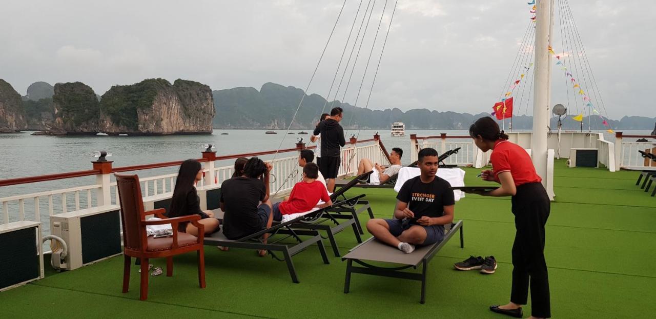 Calypso Cruises Hotel Cat Hai Bagian luar foto