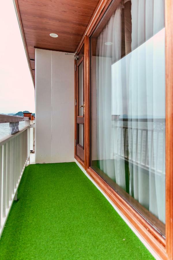 Calypso Cruises Hotel Cat Hai Bagian luar foto